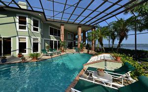 4200 Riverview Blvd. Bradenton—Waterfront Heaven